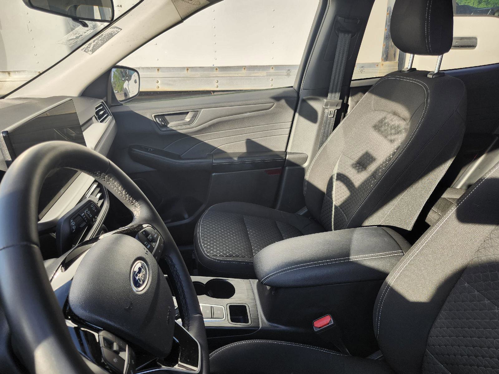 Used 2023 Ford Escape Active w/ Tech Pack #1 AWD/4WD image 10