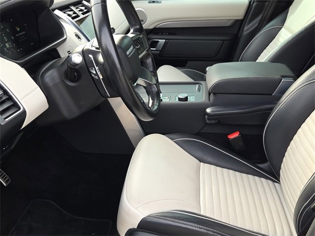 Used 2021 Land Rover Discovery HSE R-Dynamic image 19