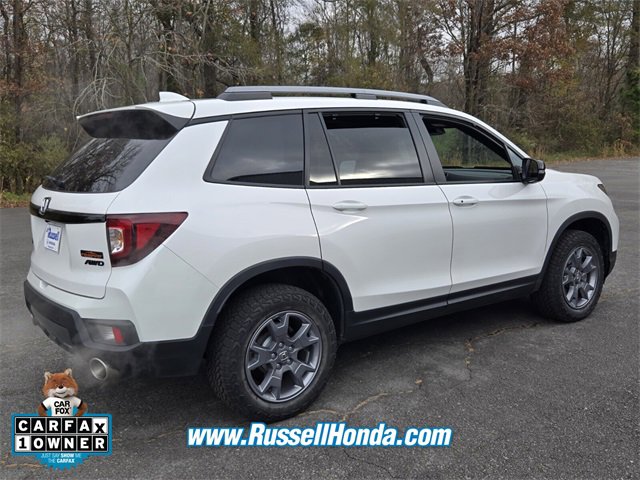 Certified 2025 Honda Passport TrailSport image 3