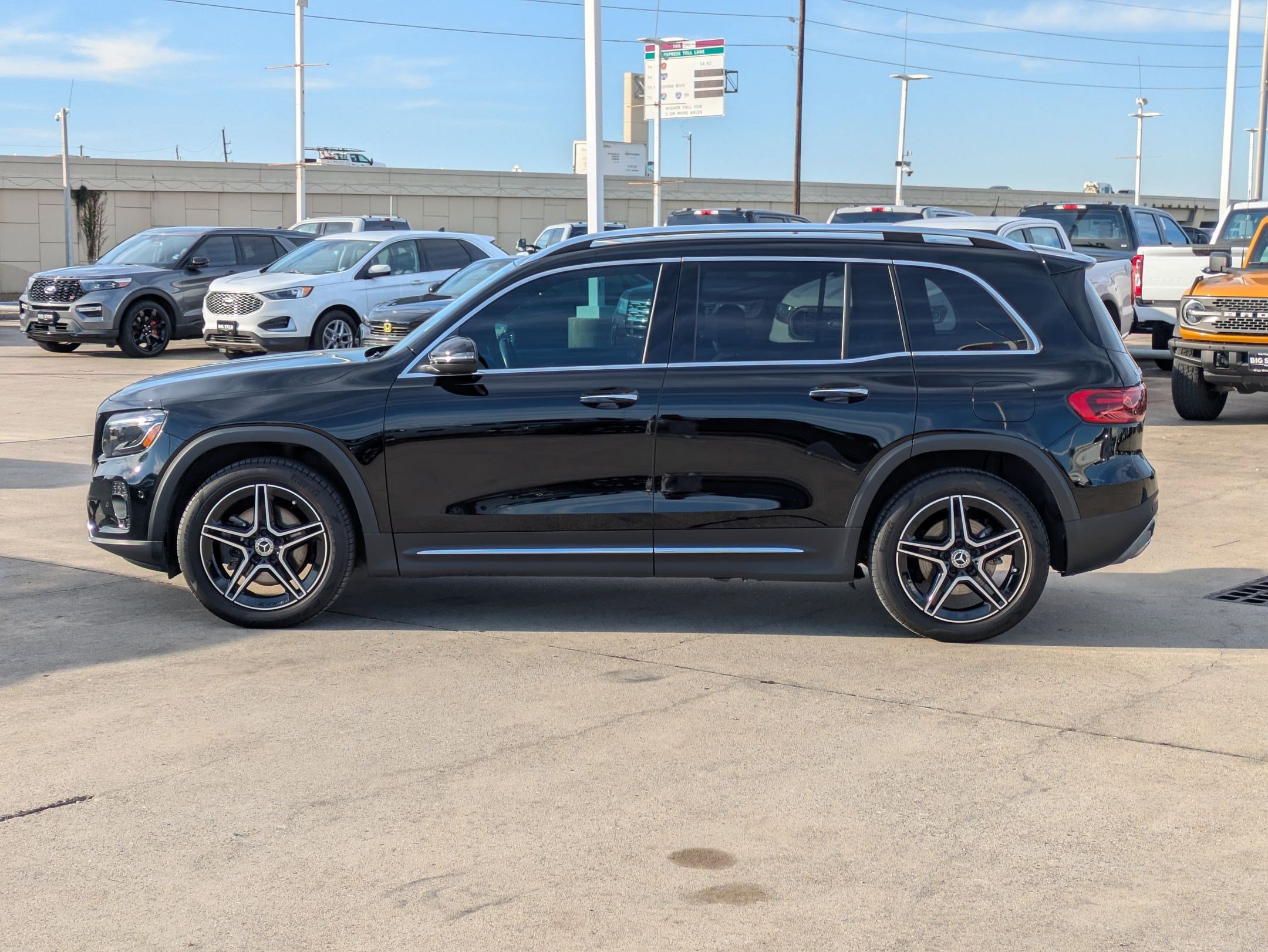 Used 2024 Mercedes-Benz GLB 250 image 7