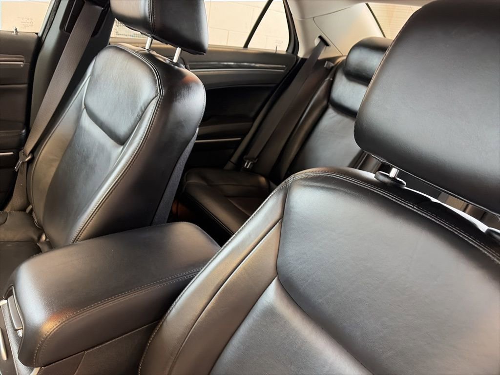 Used 2020 Chrysler 300 Touring L w/ Quick Order Package 2EF image 23