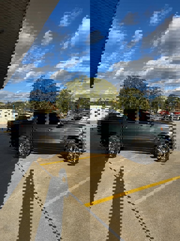 Used 2020 Chevrolet Silverado 1500 LT w/ Texas Edition image 4