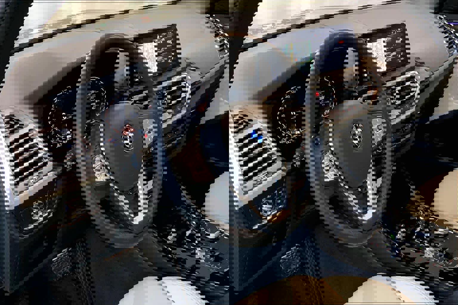 Certified 2024 BMW X3 xDrive30i w/ Convenience Package image 17