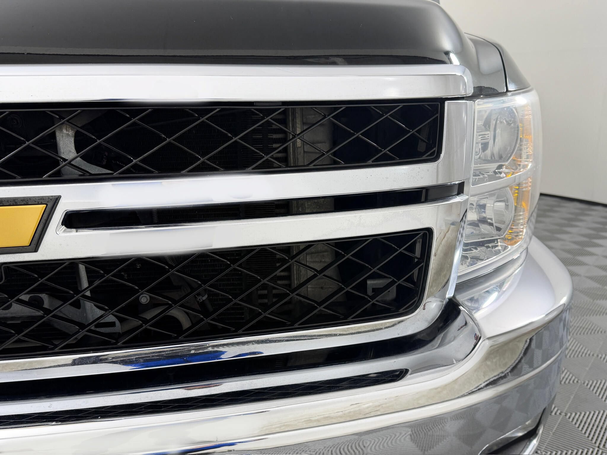 Used 2012 Chevrolet Silverado 3500 LTZ w/ LTZ Plus Package AWD/4WD image 5