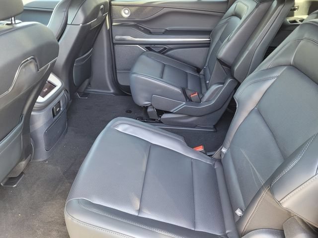 New 2026 Lincoln Navigator L Reserve w/ Jet Appearance Package AWD/4WD image 16