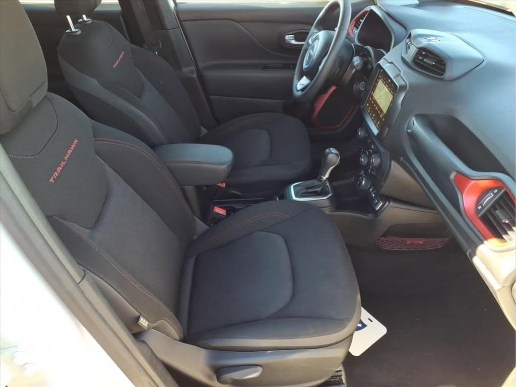 Used 2023 Jeep Renegade Trailhawk image 16