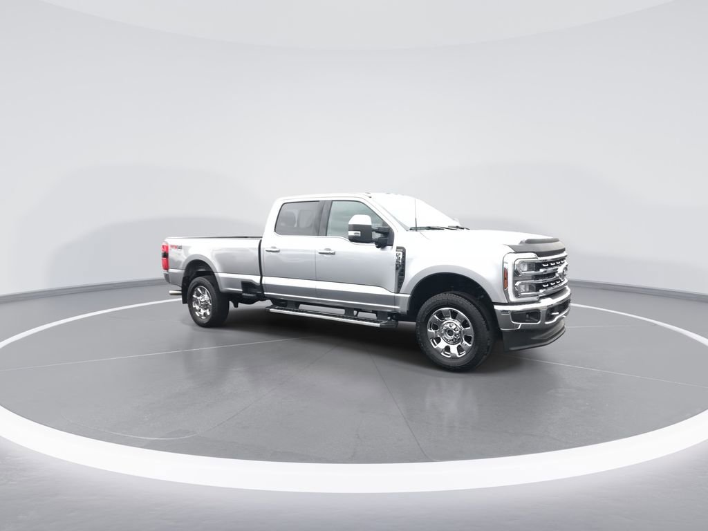 Used 2024 Ford F350 Lariat w/ Chrome Package image 2