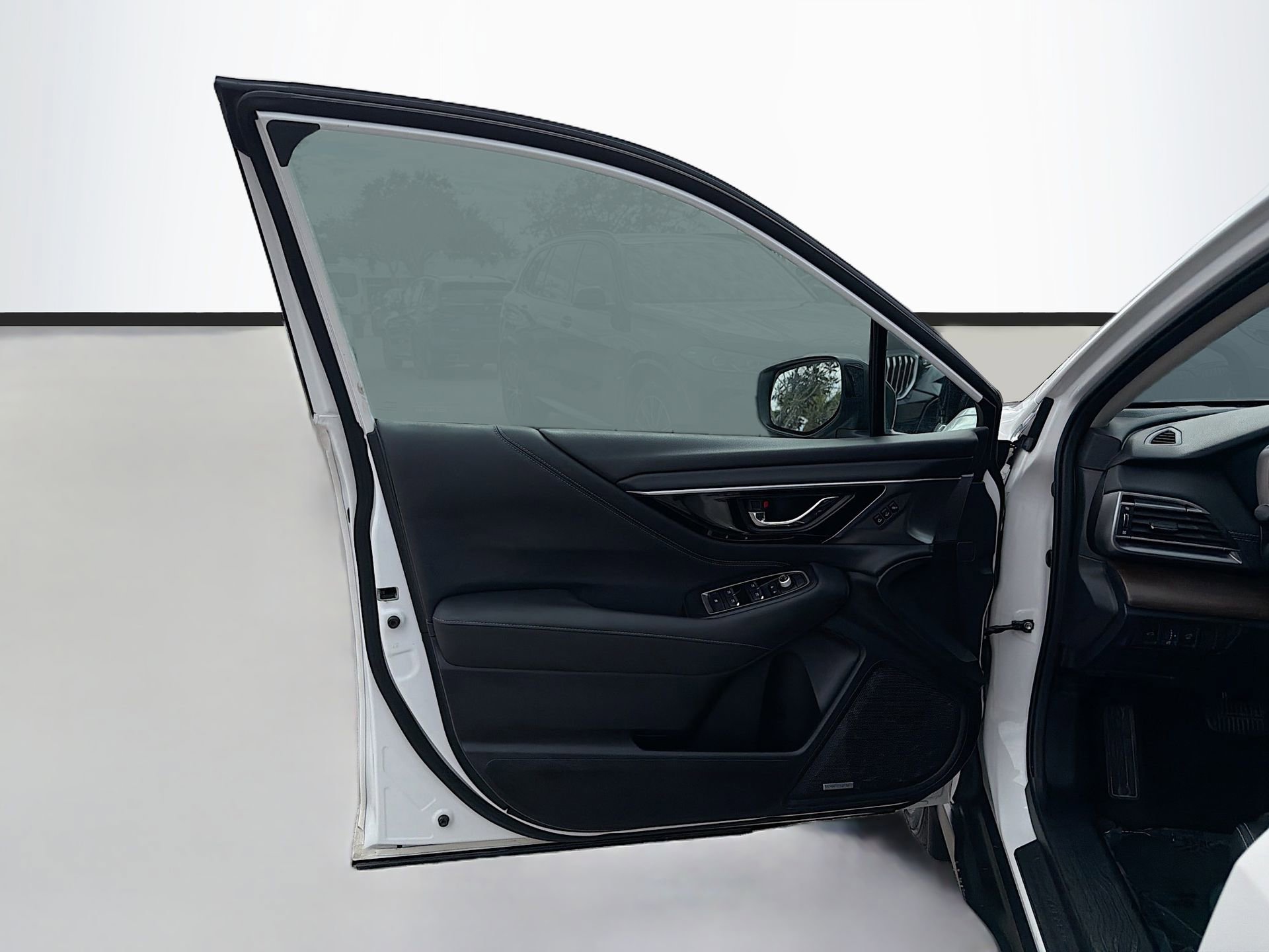 Used 2023 Subaru Outback Limited XT image 24