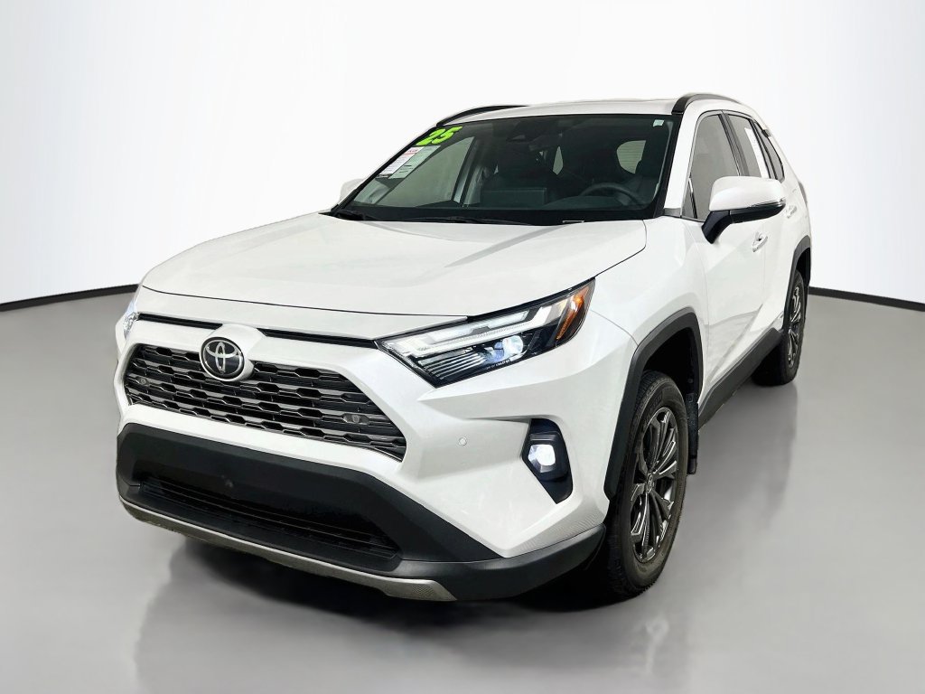 Used 2025 Toyota RAV4 Limited AWD/4WD image 7