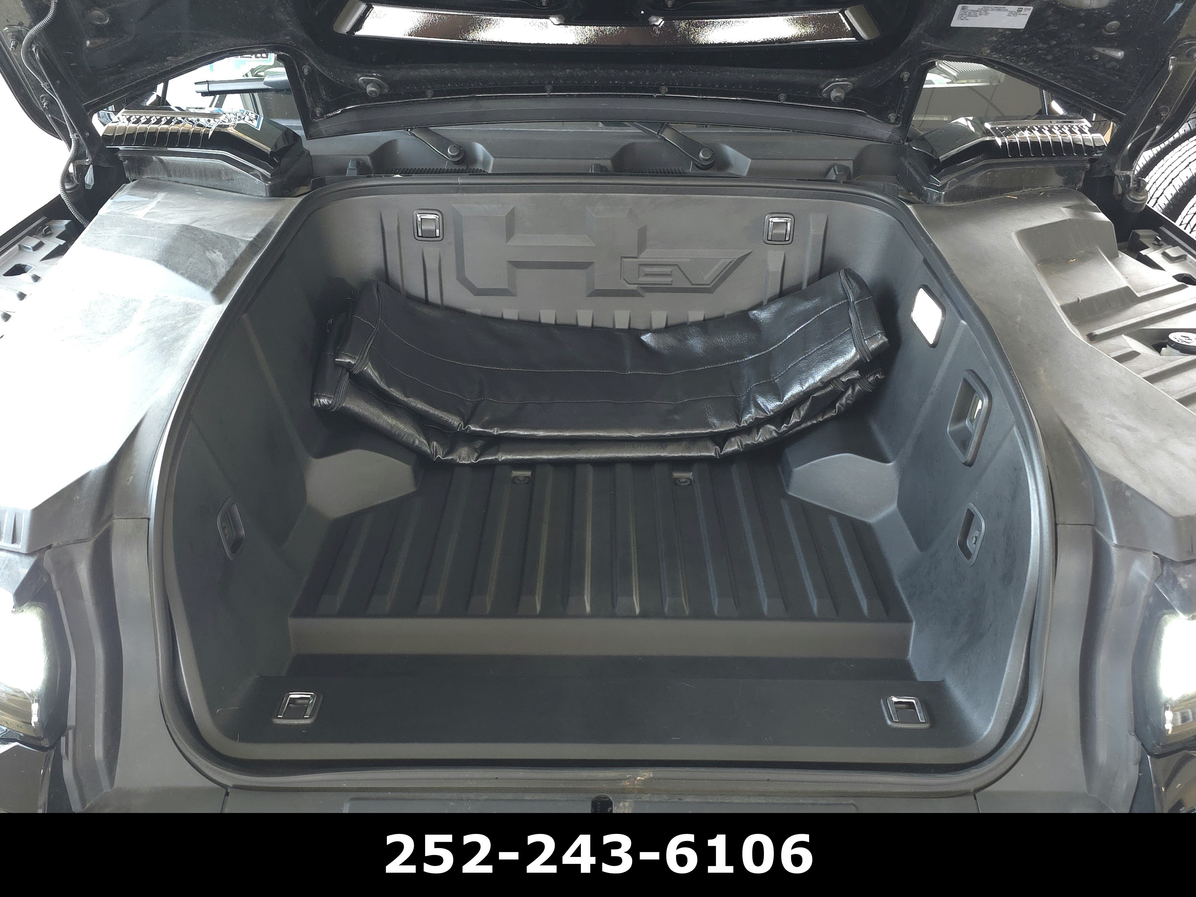 Used 2025 GMC Hummer EV 3X AWD/4WD image 52