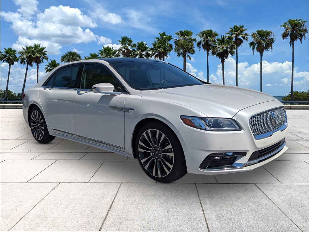 Used 2018 Lincoln Continental Select w/ Continental Climate Package image 2
