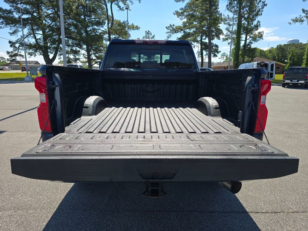 Certified 2022 Chevrolet Silverado 2500 LTZ w/ LTZ Plus Package AWD/4WD image 23