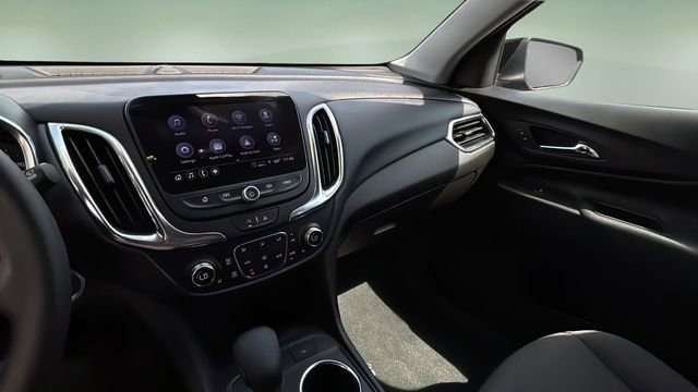 Used 2024 Chevrolet Equinox LT image 25