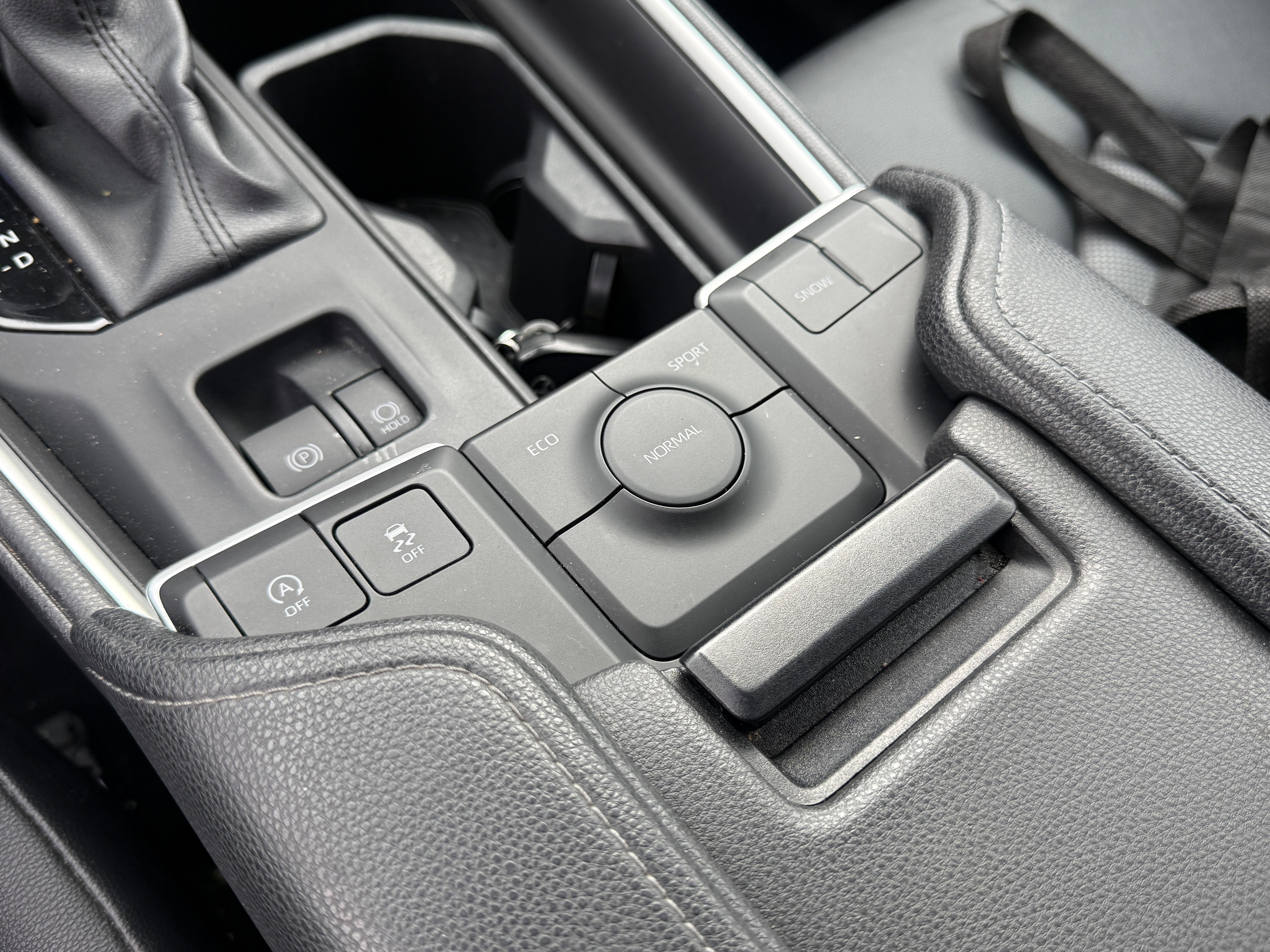 Used 2025 Toyota Grand Highlander FWD image 25