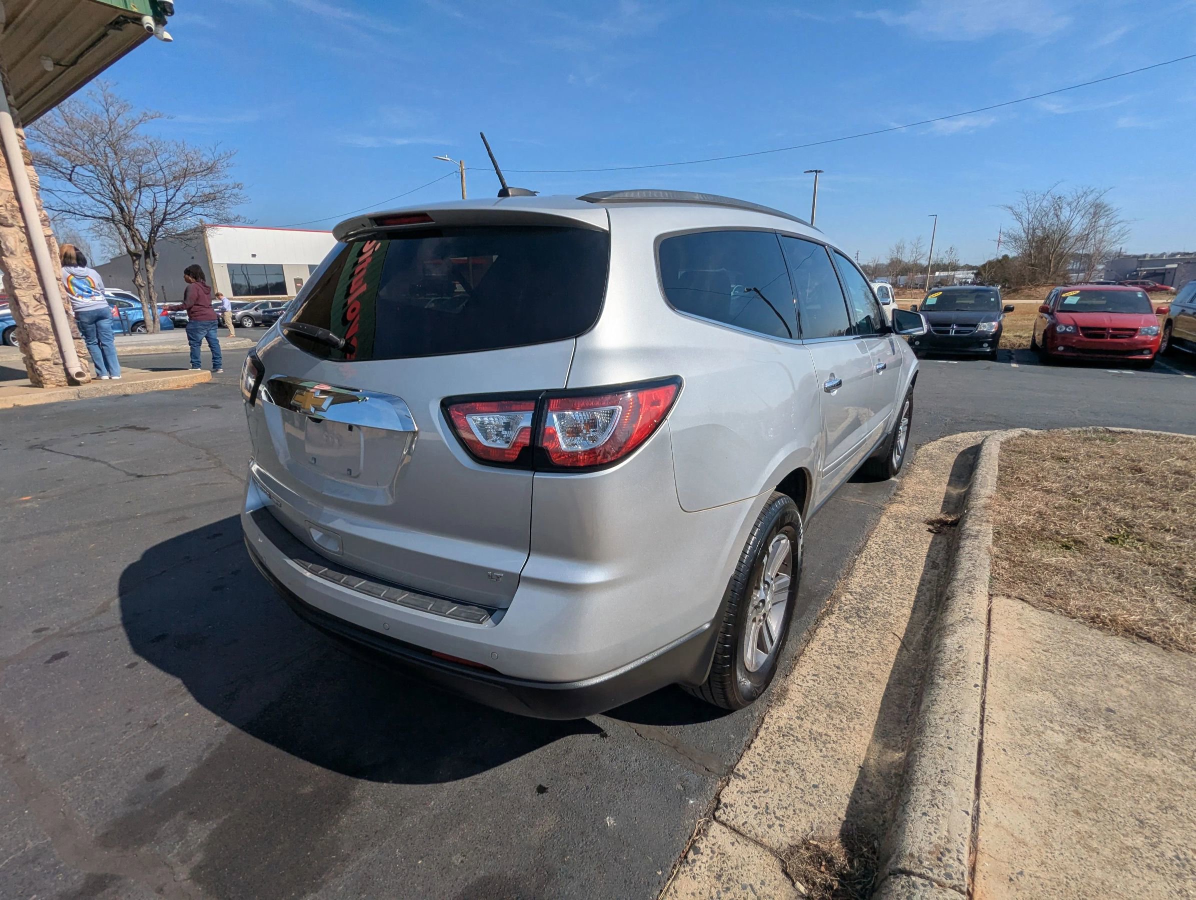Used 2017 Chevrolet Traverse LT image 7