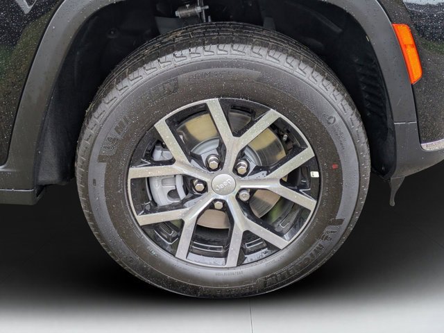 New 2025 Jeep Grand Cherokee L Limited image 9