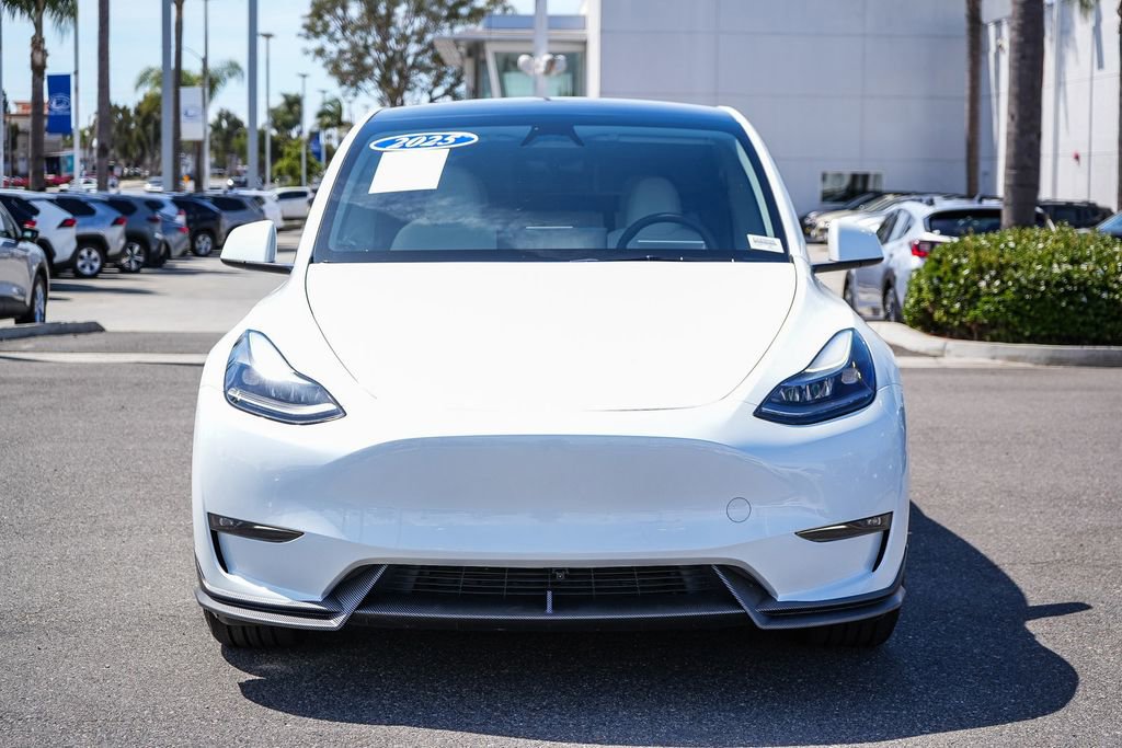 Used 2025 Tesla Model Y Performance AWD/4WD image 2