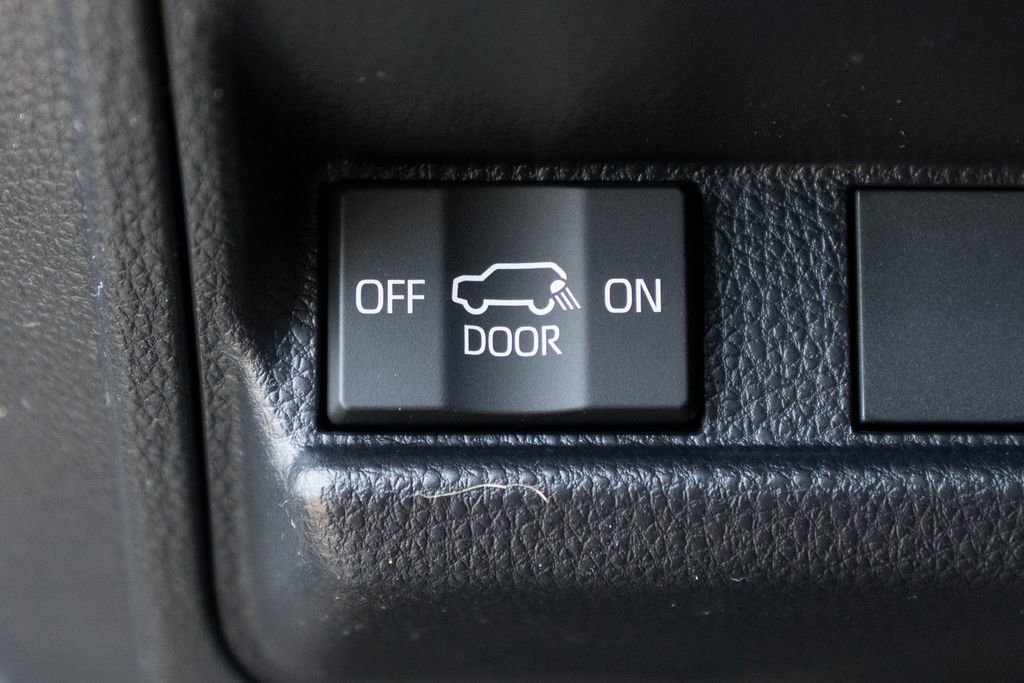 New 2026 Toyota 4Runner 4WD image 25