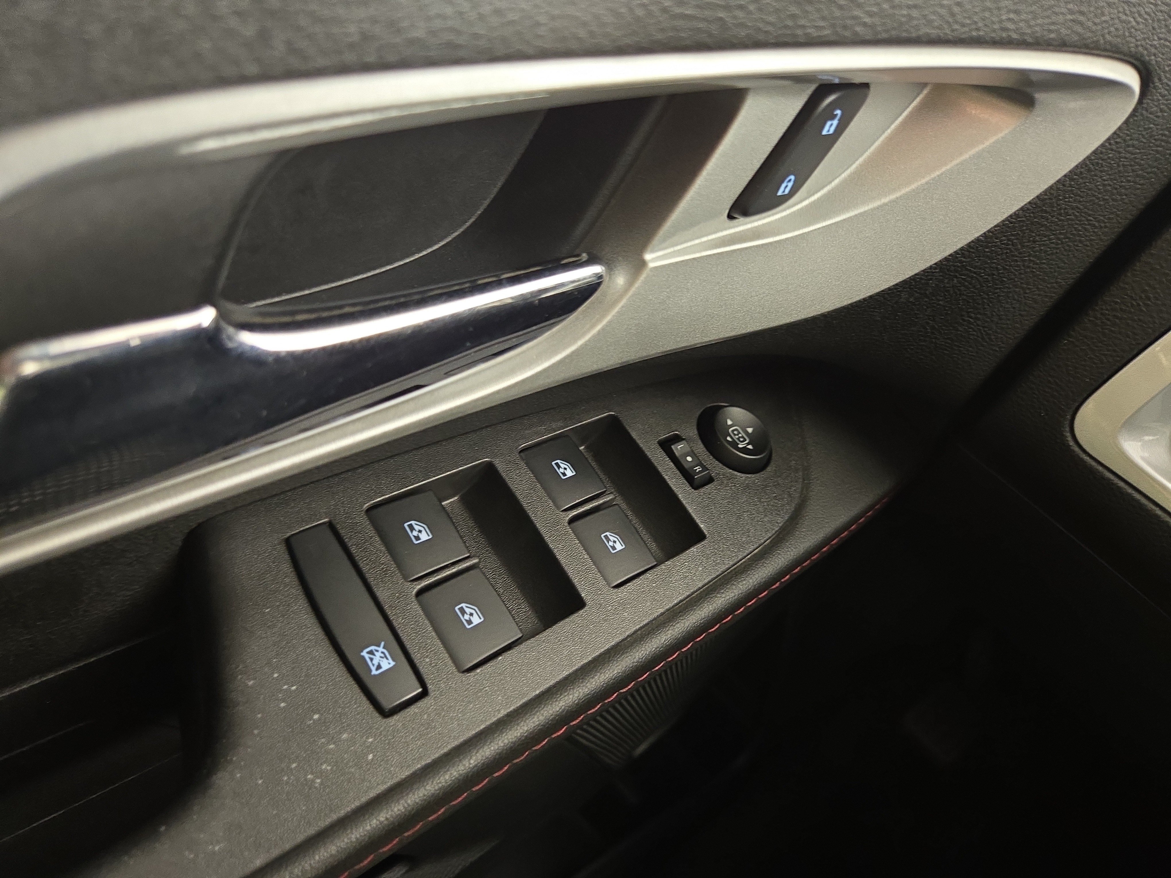 Used 2012 Chevrolet Equinox LT w/ All-Star Package FWD image 28