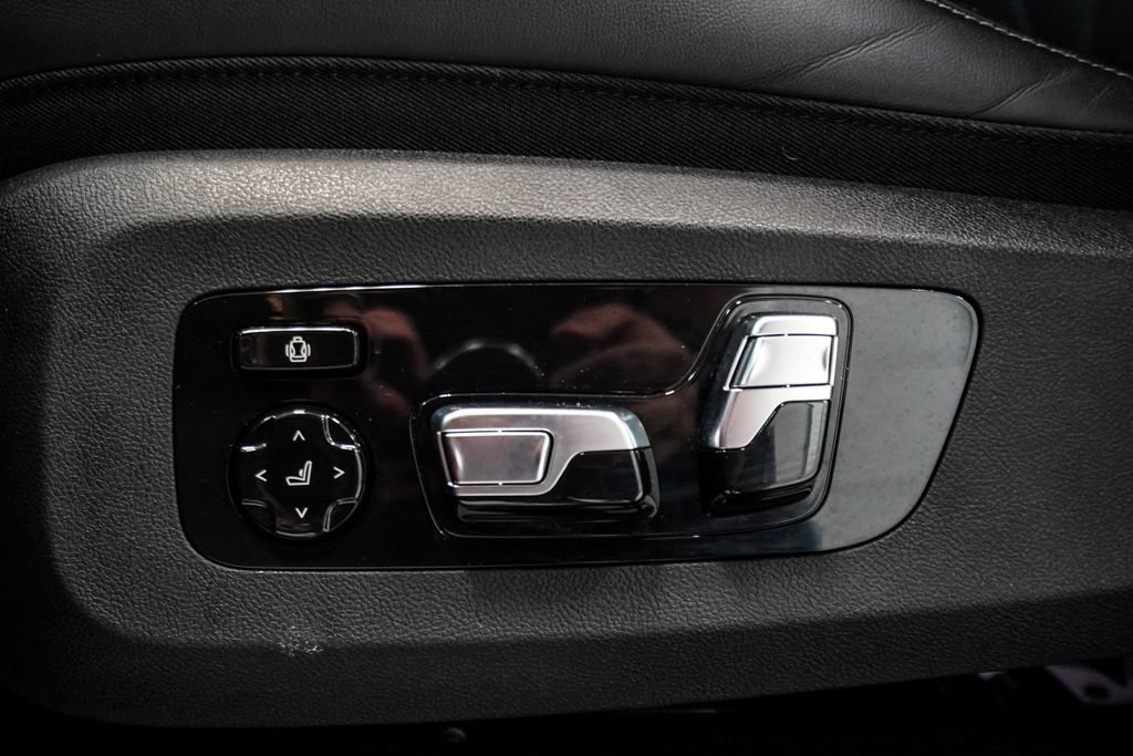 Used 2024 BMW XM AWD/4WD image 7
