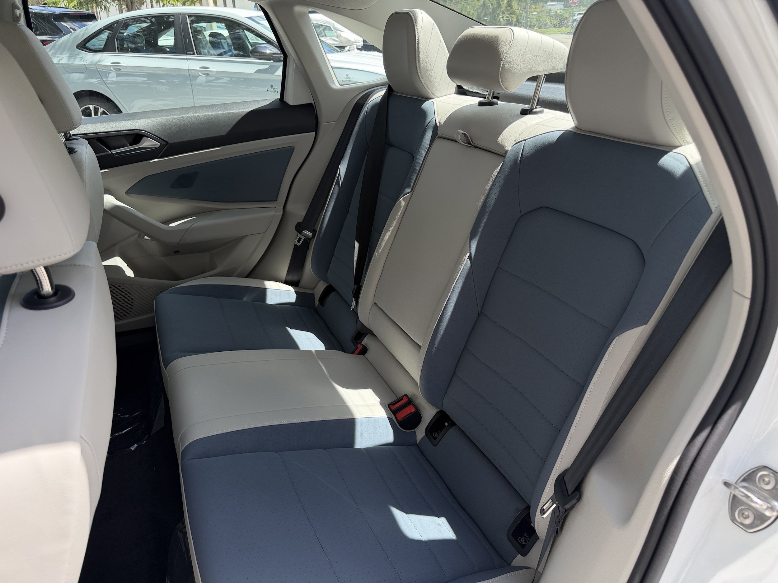 New 2027 Volkswagen Jetta SE FWD image 18