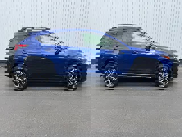 Used 2024 Subaru Crosstrek 2.0i Premium image 7