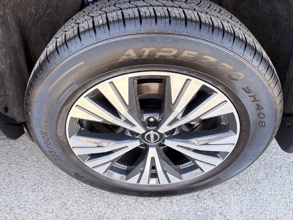 Used 2023 Nissan Rogue SV FWD image 23