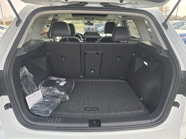 New 2026 Volkswagen Taos SE AWD/4WD image 11