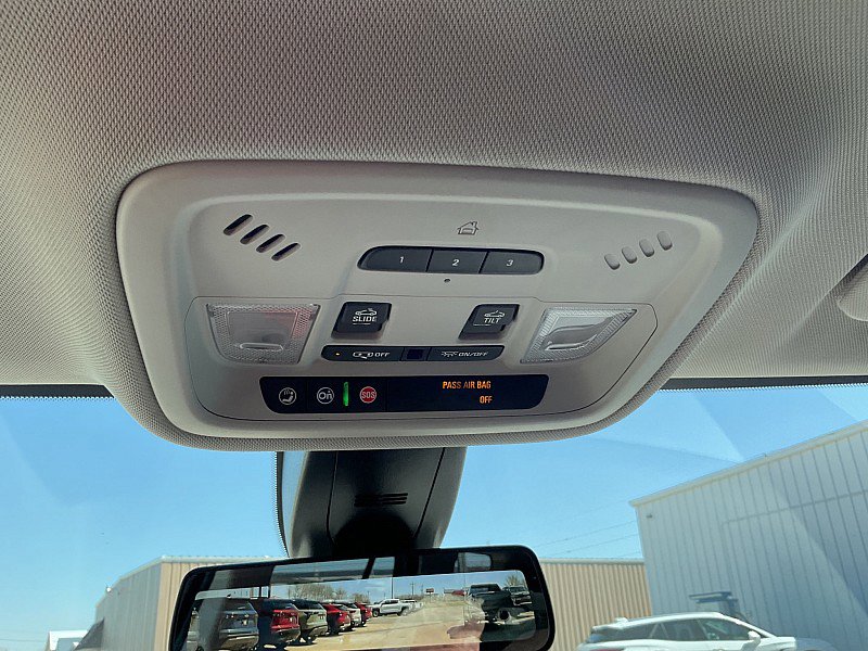 Used 2019 Chevrolet Traverse LT w/ LT Premium Package image 27