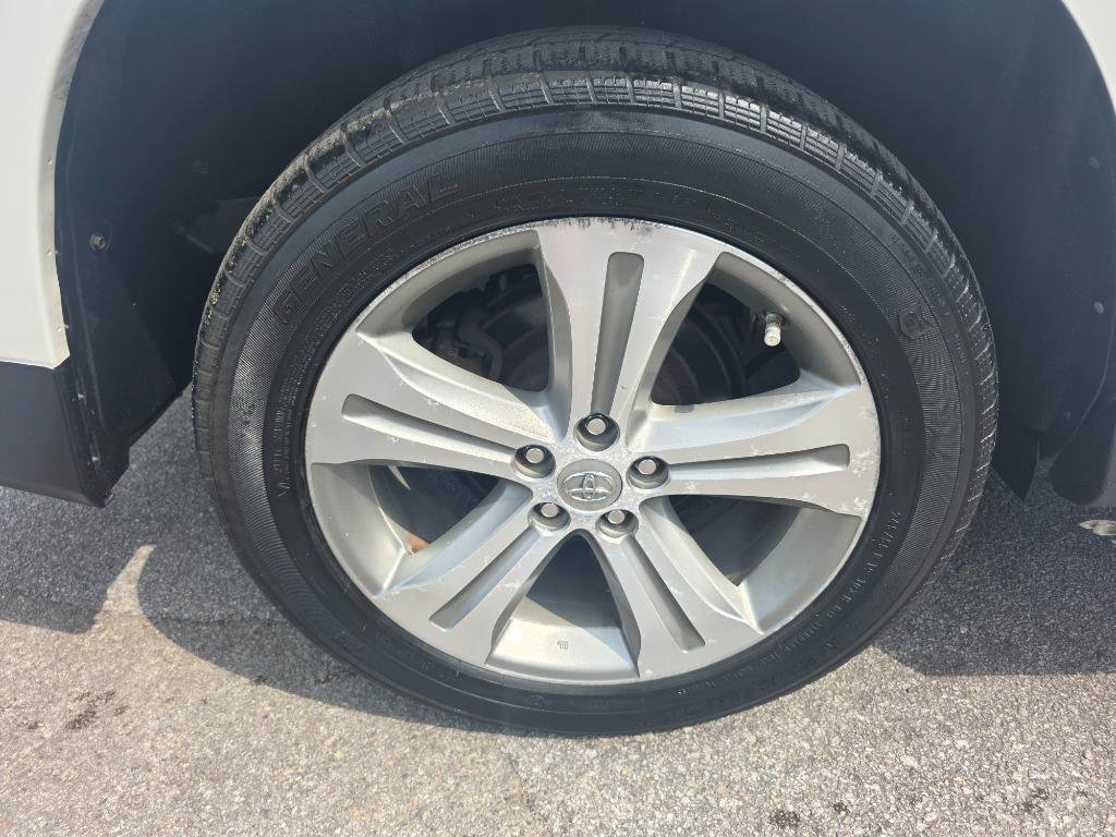 Used 2012 Toyota Highlander Limited FWD image 23