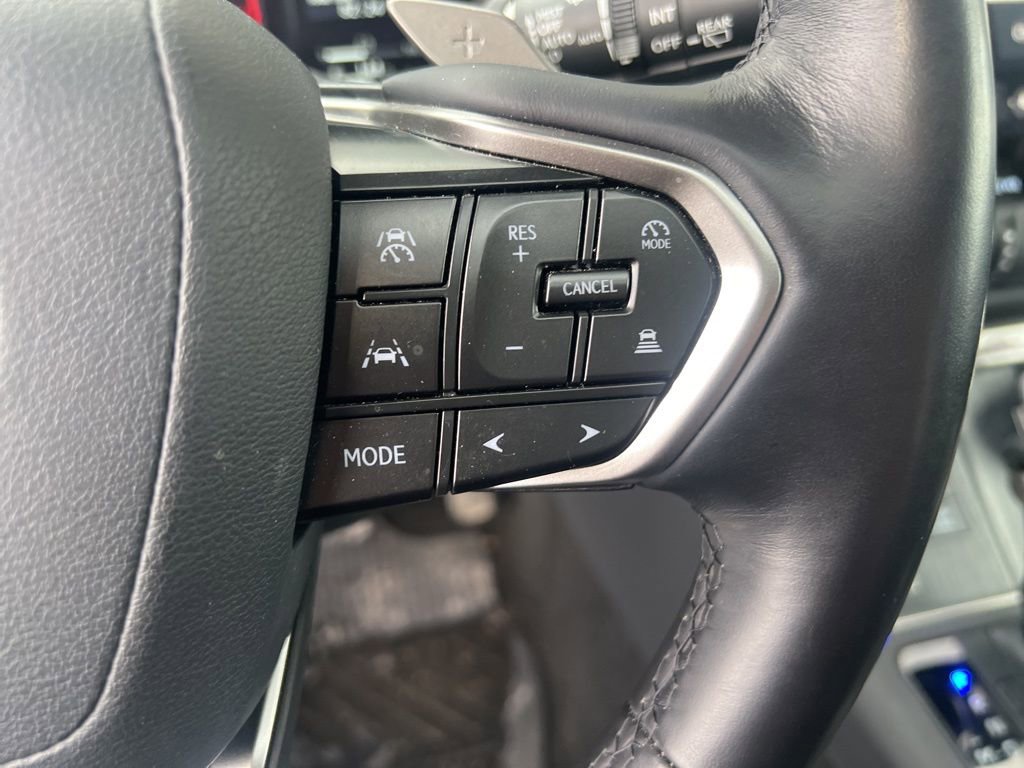 Used 2024 Lexus GX 550 image 11