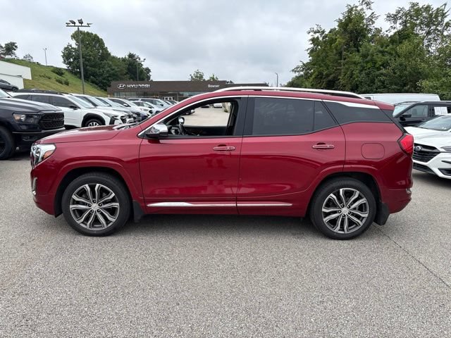 Used 2019 GMC Terrain Denali w/ Advanced Safety Package AWD/4WD image 2