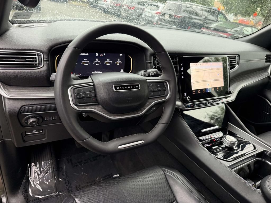 Certified 2024 Jeep Wagoneer Series II w/ Flexible Seating Group AWD/4WD image 2
