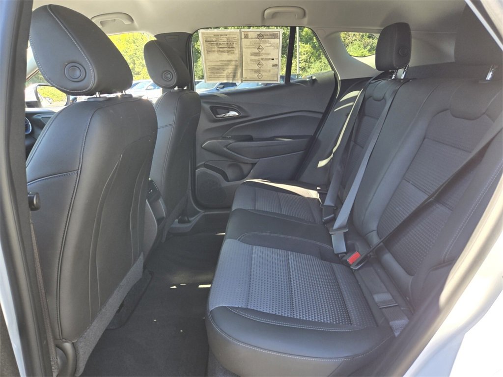 Used 2024 Chevrolet Trax LT image 12