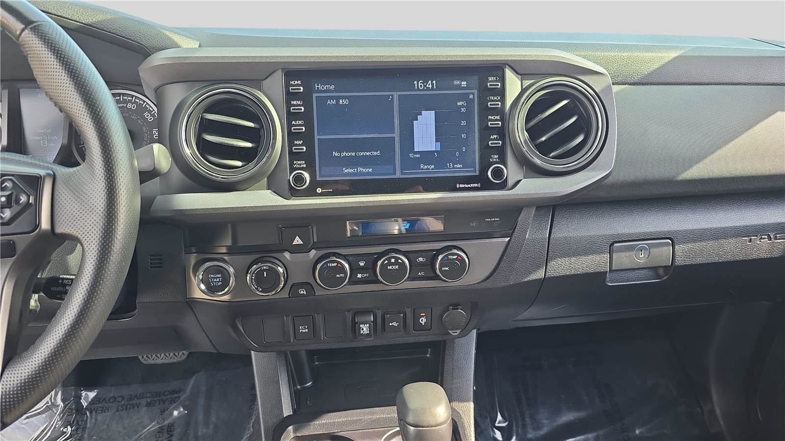 Used 2021 Toyota Tacoma TRD Off-Road AWD/4WD image 20