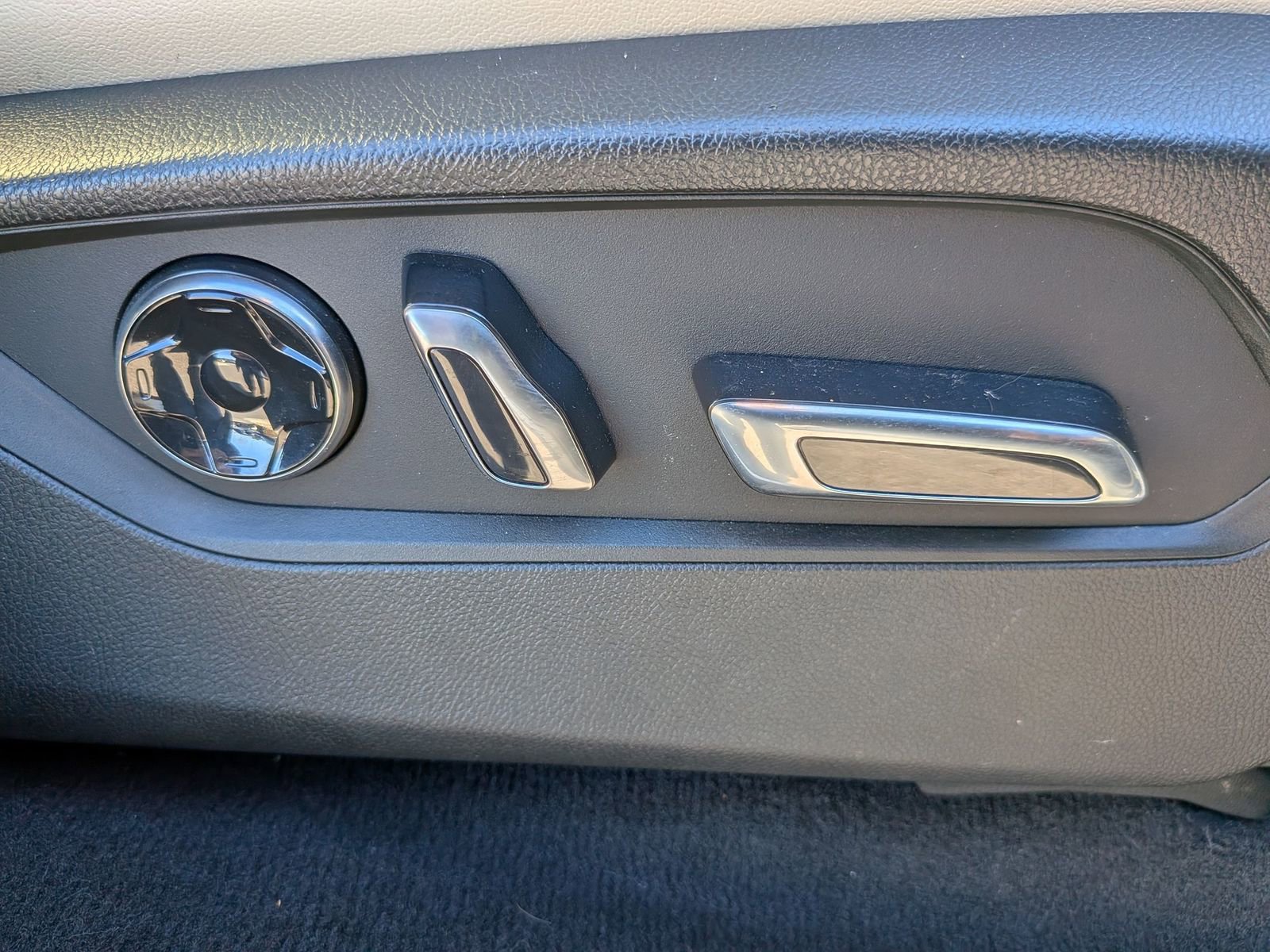 Used 2023 Acura MDX SH-AWD w/ Technology Package image 41