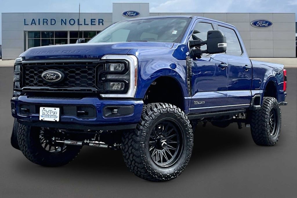 New 2026 Ford F250 Lariat w/ Black Appearance Package image 1