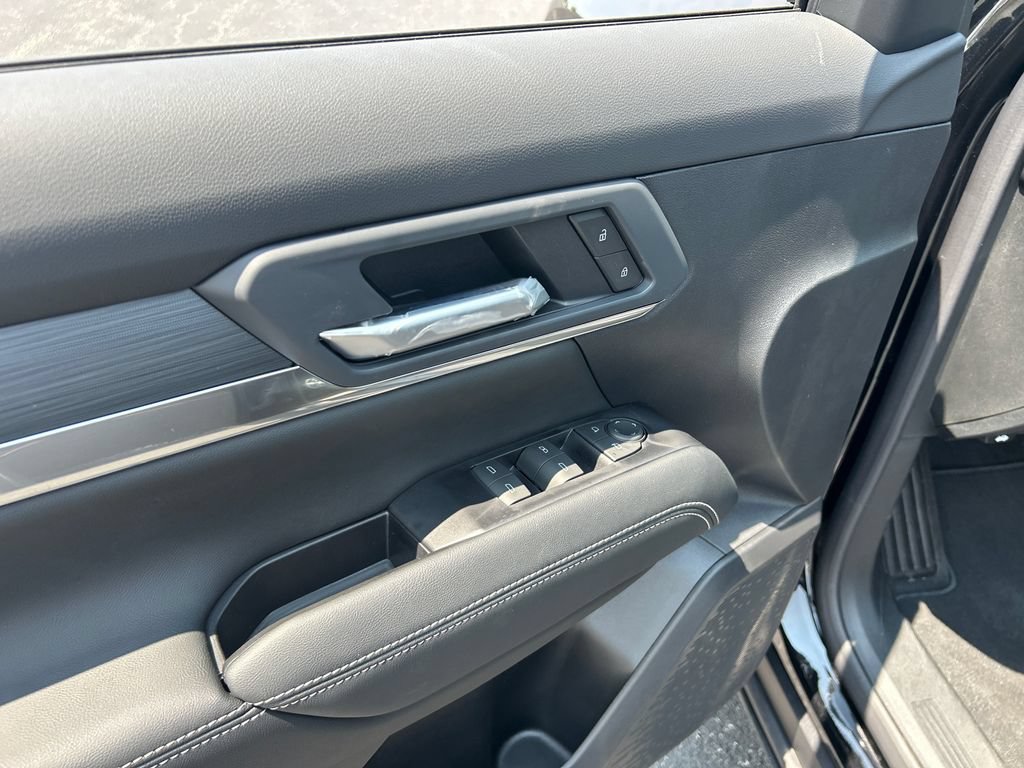 New 2027 GMC Terrain Elevation w/ Black Edition AWD/4WD image 16