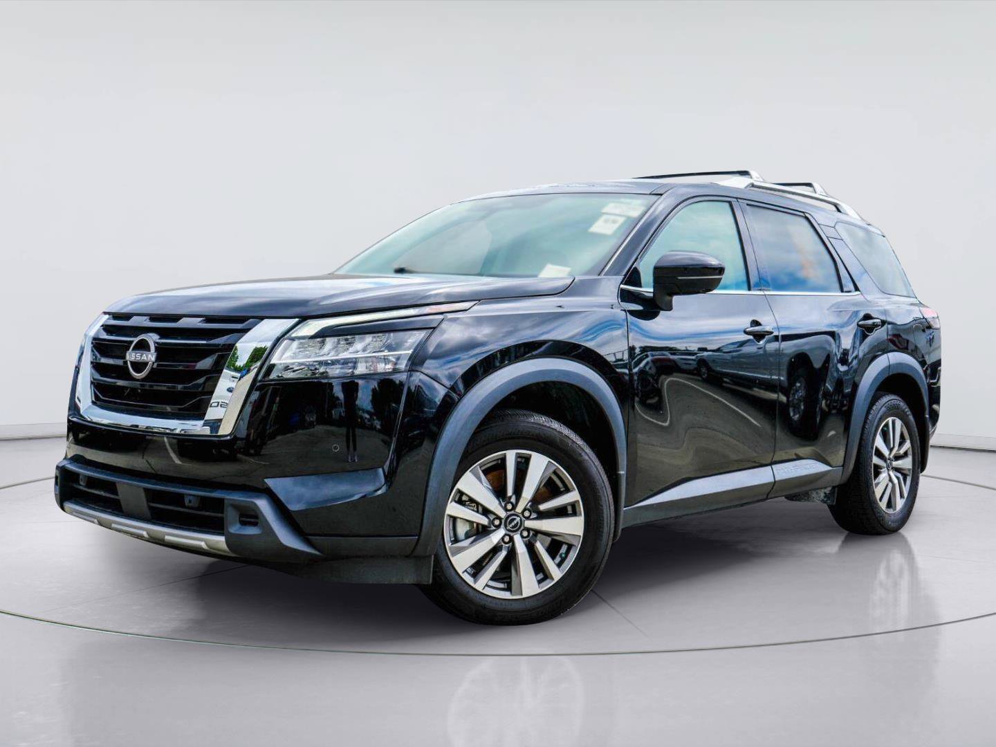Used 2023 Nissan Pathfinder SL