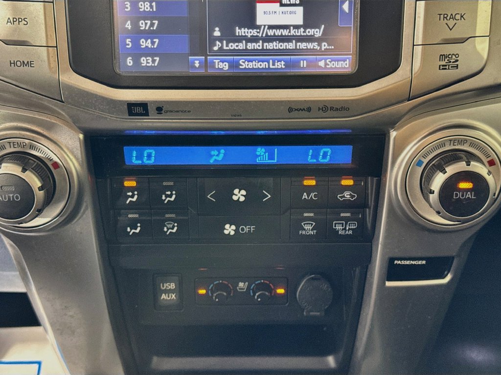 Used 2018 Toyota 4Runner Limited AWD/4WD image 18