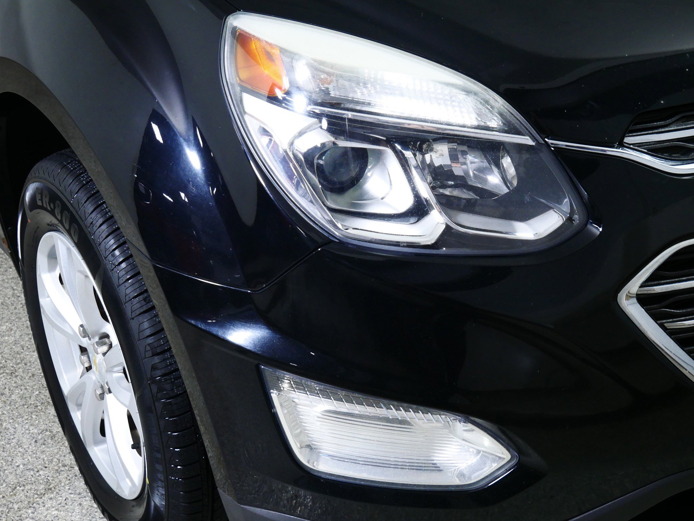 Used 2017 Chevrolet Equinox LT w/ Convenience Package AWD/4WD image 16