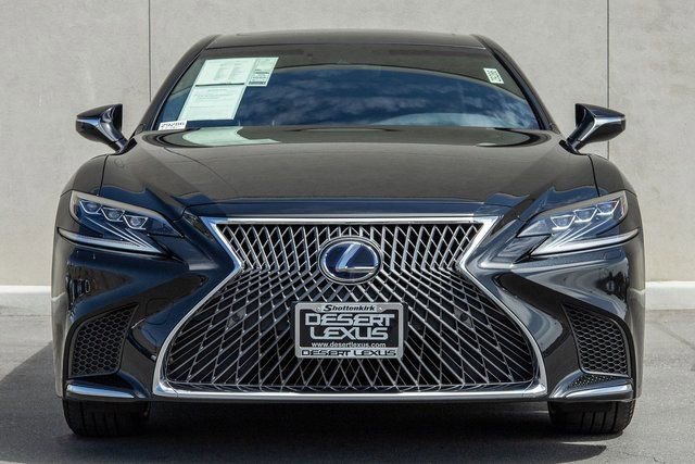Used 2018 Lexus LS 500h AWD image 2