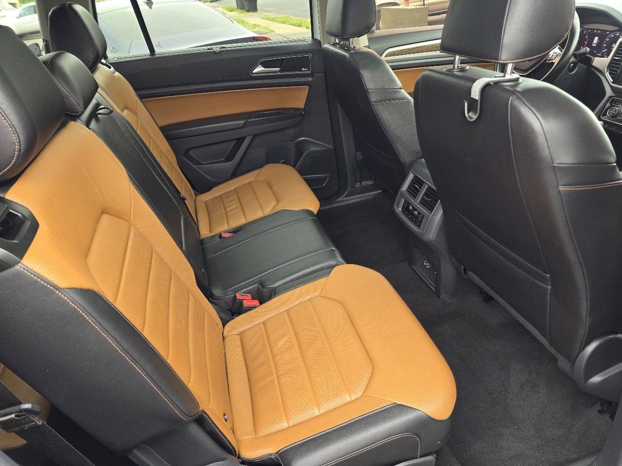Used 2018 Volkswagen Atlas SEL Premium AWD/4WD image 10