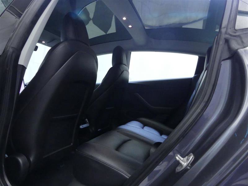 Used 2018 Tesla Model 3 Long Range AWD/4WD image 23