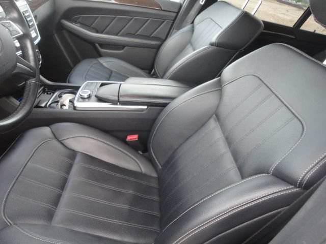 Used 2016 Mercedes-Benz GL 320 BlueTEC 4MATIC image 9