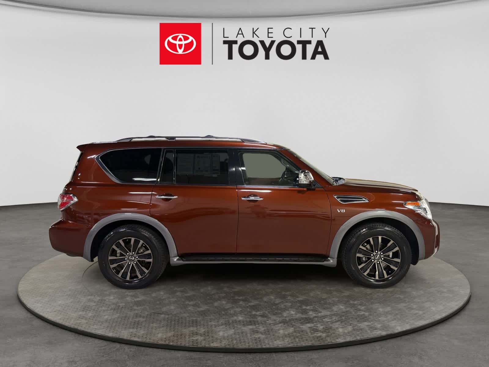 Used 2017 Nissan Armada Platinum w/ Captain Seat Package RWD image 11
