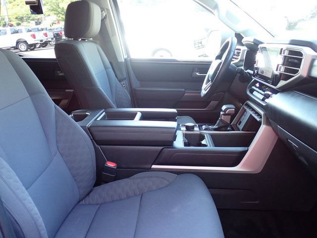Used 2022 Toyota Tundra SR5 AWD/4WD image 10