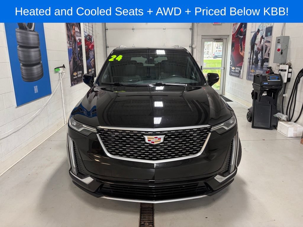 Used 2024 Cadillac XT6 Premium Luxury AWD/4WD image 2