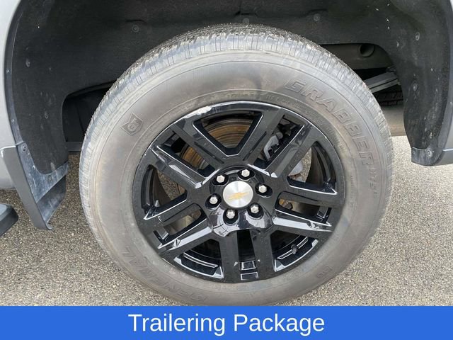 Used 2022 Chevrolet Silverado 1500 High Country w/ Technology Package image 9