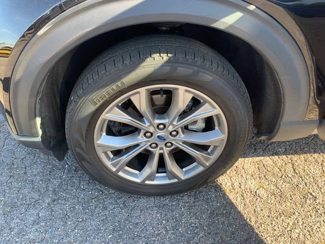 Used 2023 Ford Explorer XLT w/ Equipment Group 202A AWD/4WD image 41